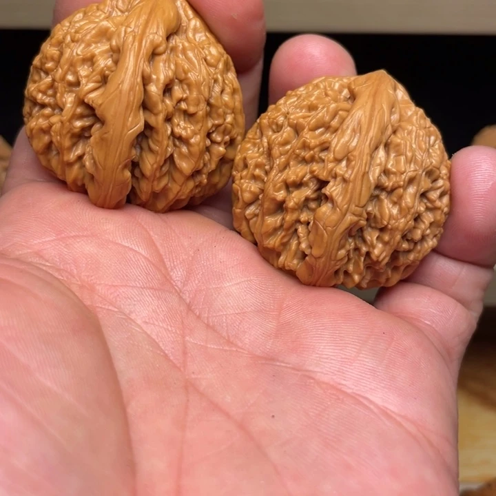 吊坠文玩核桃虎头王狮子头