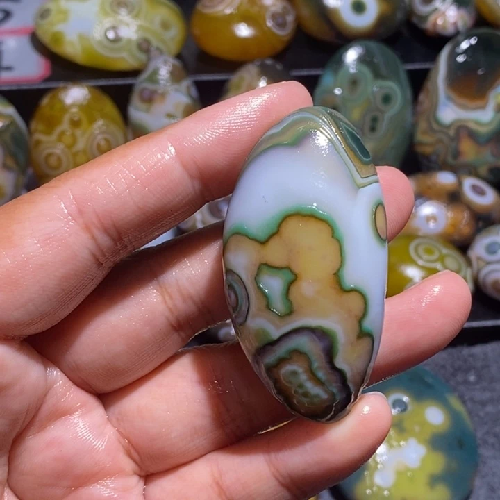 一***景玛瑙/玉髓未镶嵌珠宝半成品