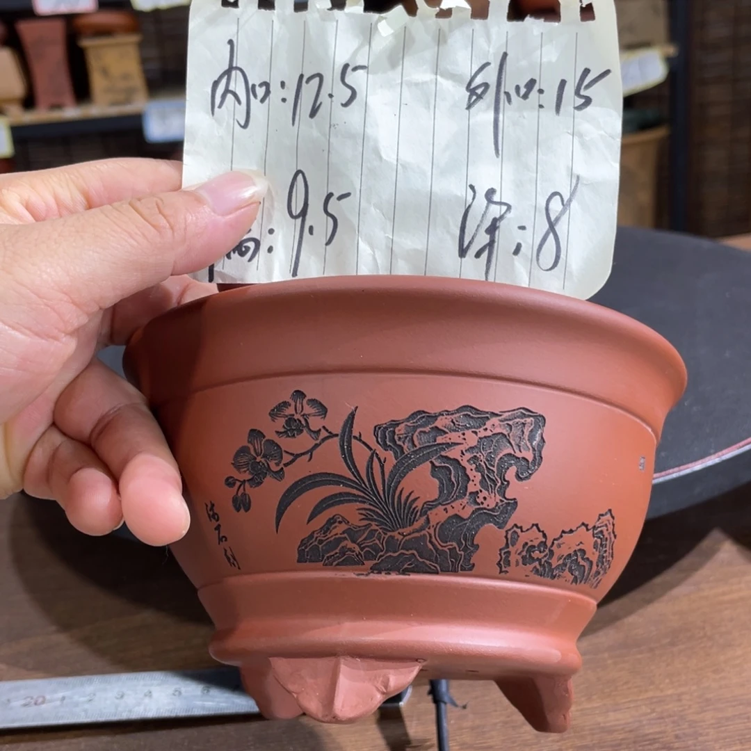 紫砂花盆紫砂花盆在这里