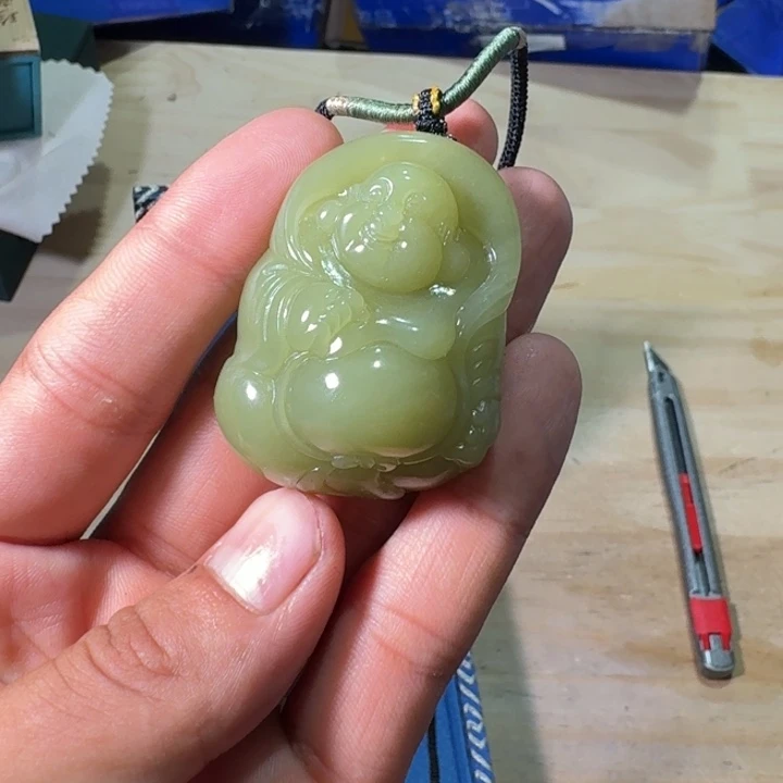 未镶嵌和田玉（糖玉）挂件