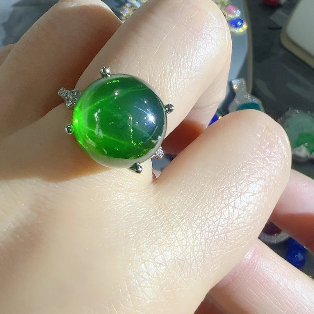 花岗石钨合金红色蓝色吊坠