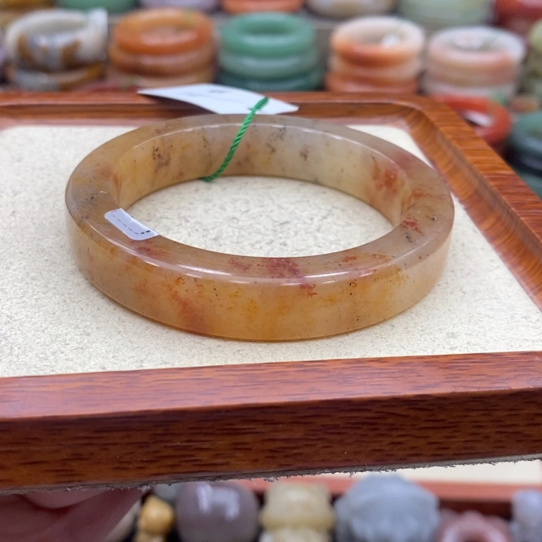 石英质玉未镶嵌手镯