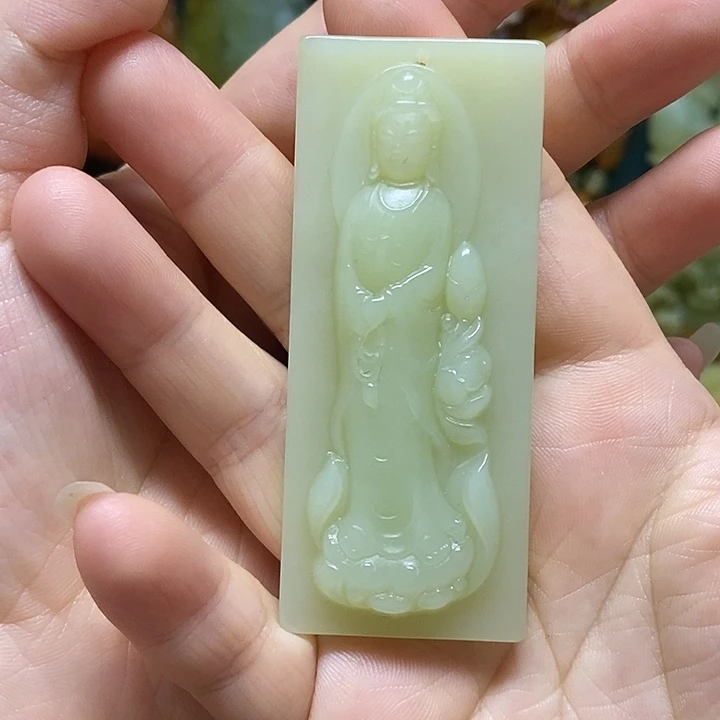 岫玉未镶嵌吊坠(赠链)