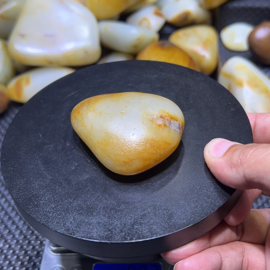 和田玉（子料）未镶嵌颈饰92