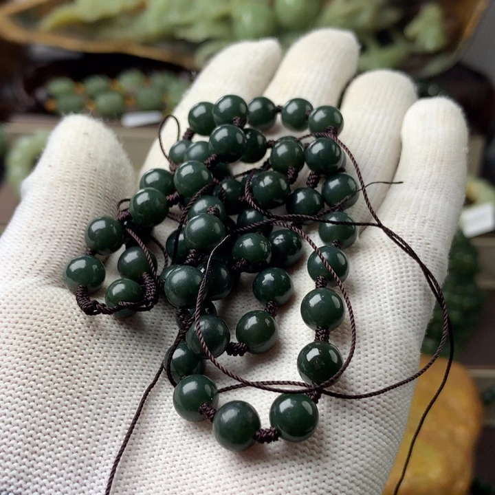 岫岩河磨玉（透闪石质玉）把件未镶嵌