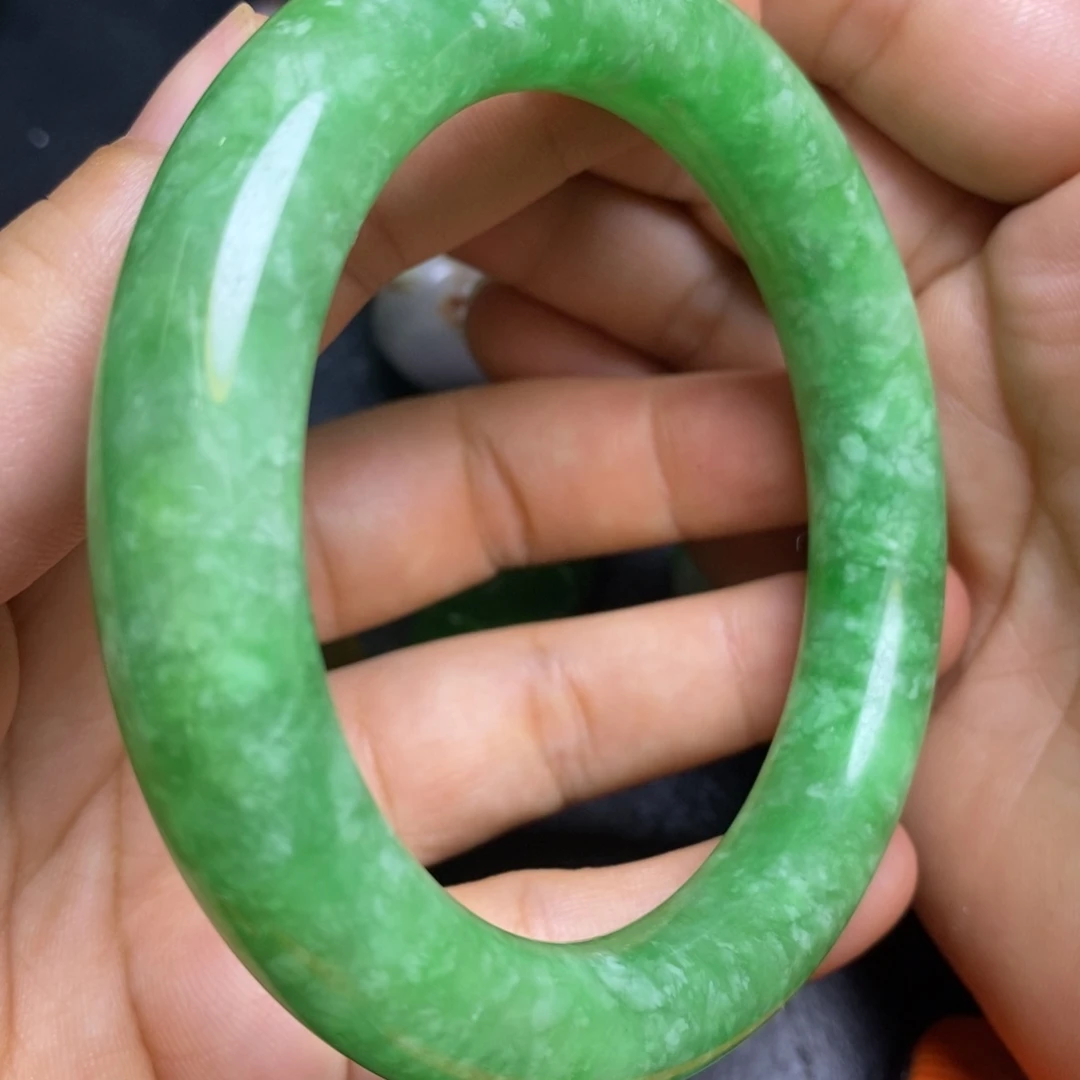 白玉菩提吊坠摆件