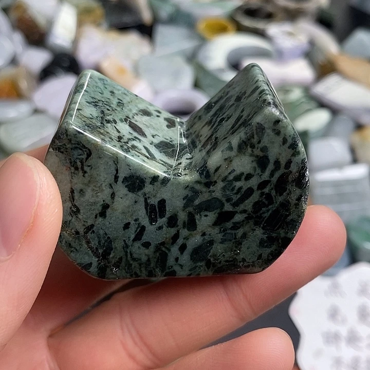 珮***玉翡翠未镶嵌颈饰天然翡翠