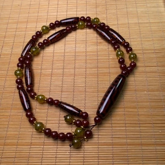 玛瑙/玉髓颈饰未镶嵌