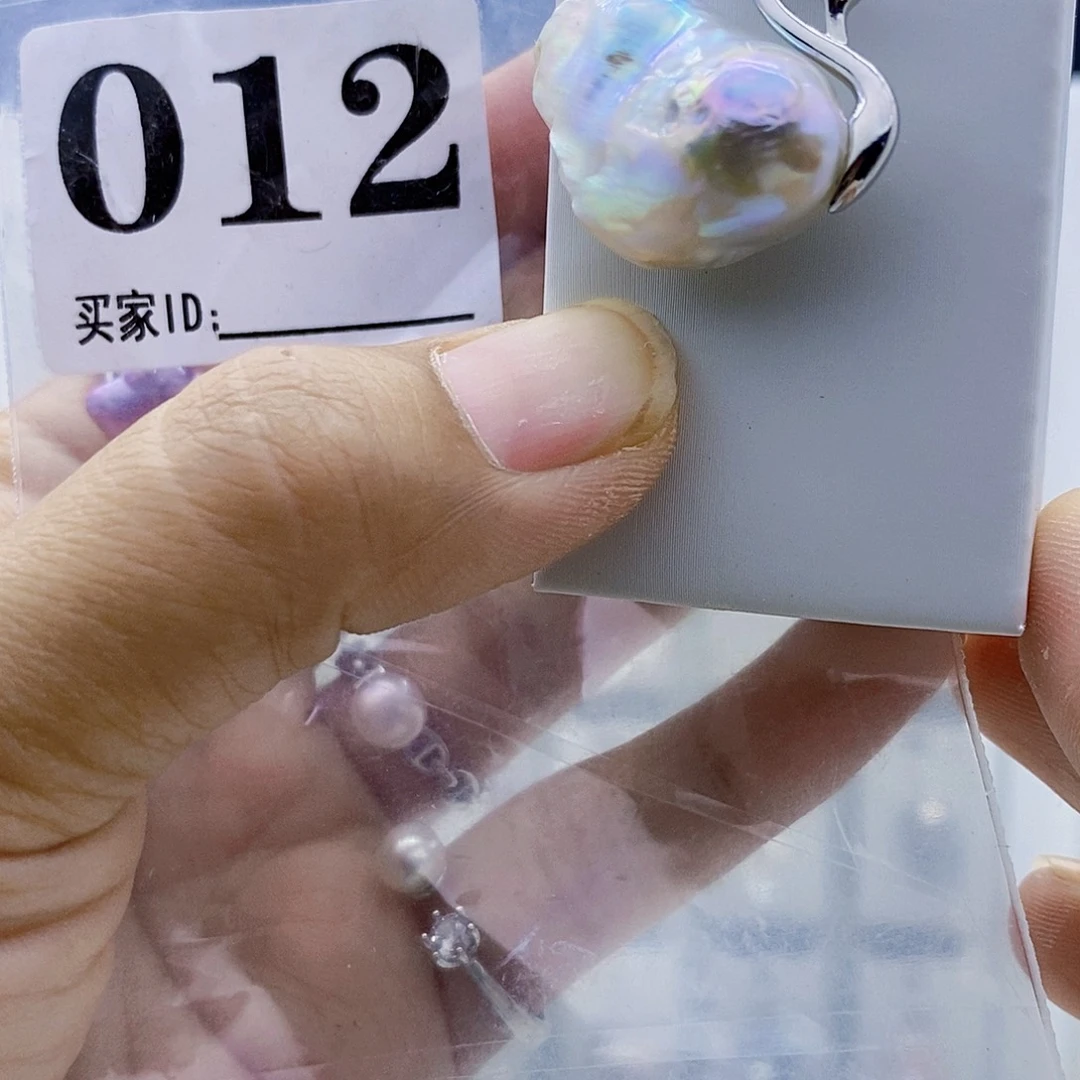 淡水珍珠颈饰钛钢