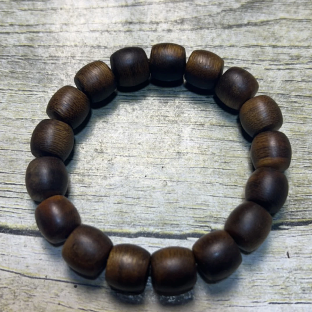 9 福来精选文玩沉香木作手串12mm