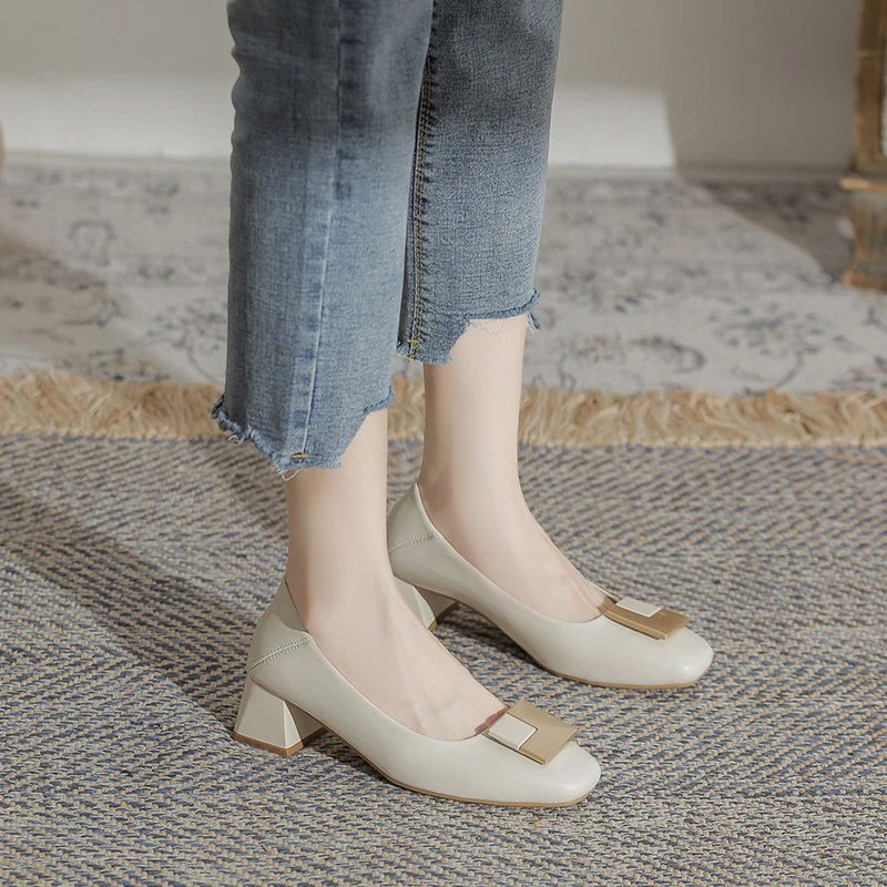 真皮粗跟单鞋女方头妈妈鞋中跟气质百搭职业面试工作鞋平底大码鞋