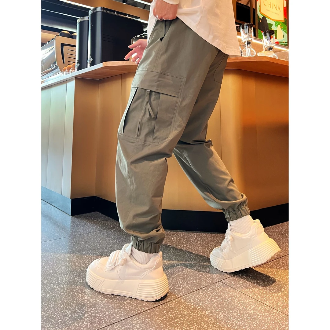 工装风简约纯色休闲百搭大口袋立体裁剪松紧腰抽绳束脚休闲裤