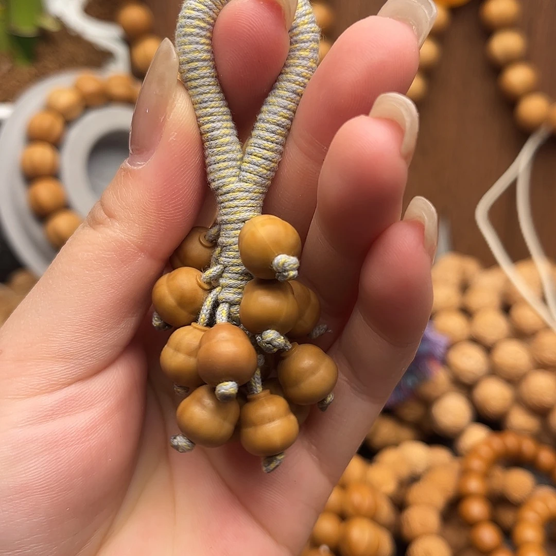 猴头核桃手串猴头核桃葡萄串珠，小葫芦泛油