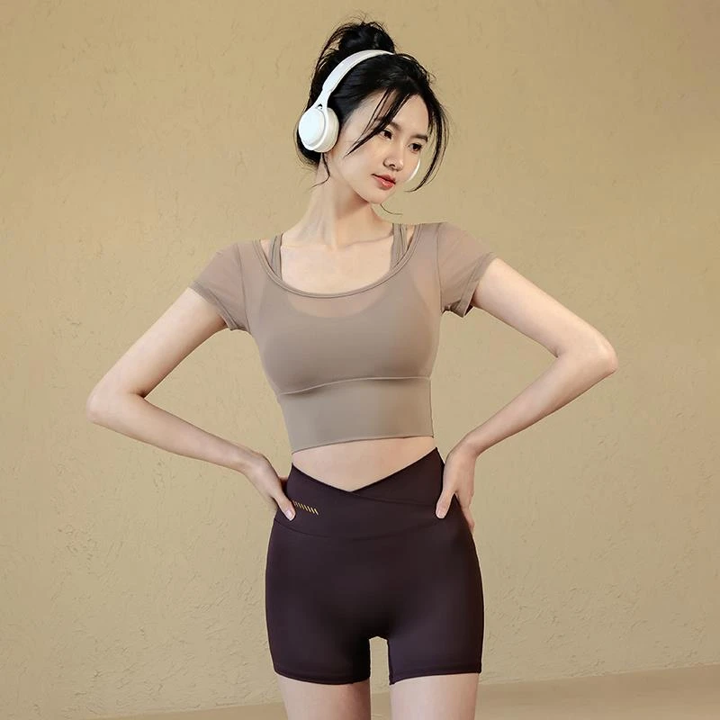 LULUISSUE带胸垫瑜伽服女运动普拉提训练健身服上衣套装高级感运