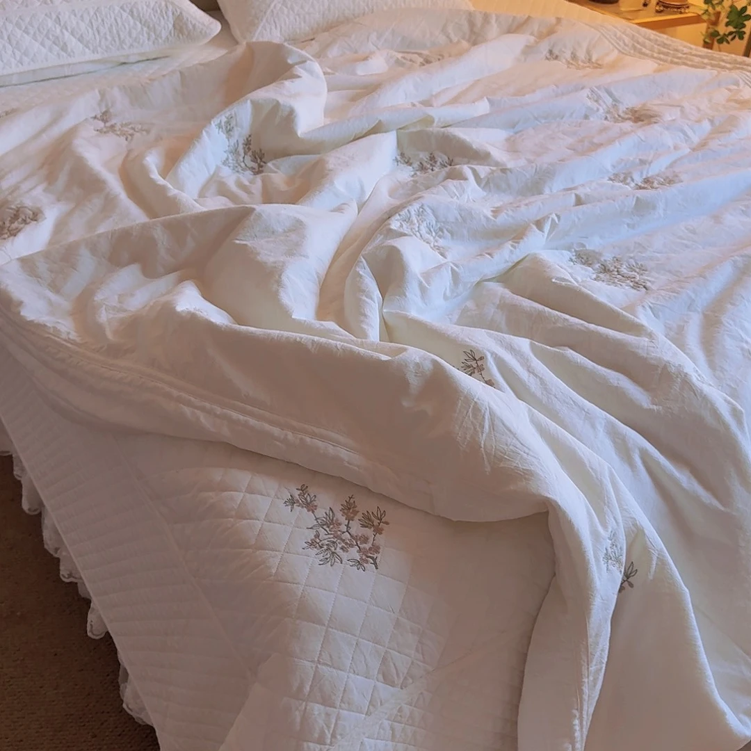 棉维也纳床盖三件套白色
