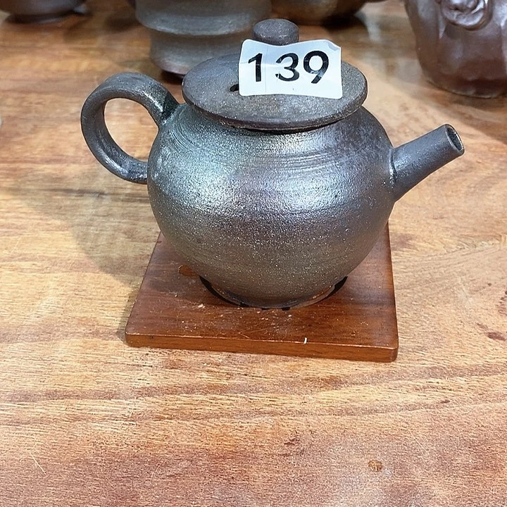 我们的确是一个人的