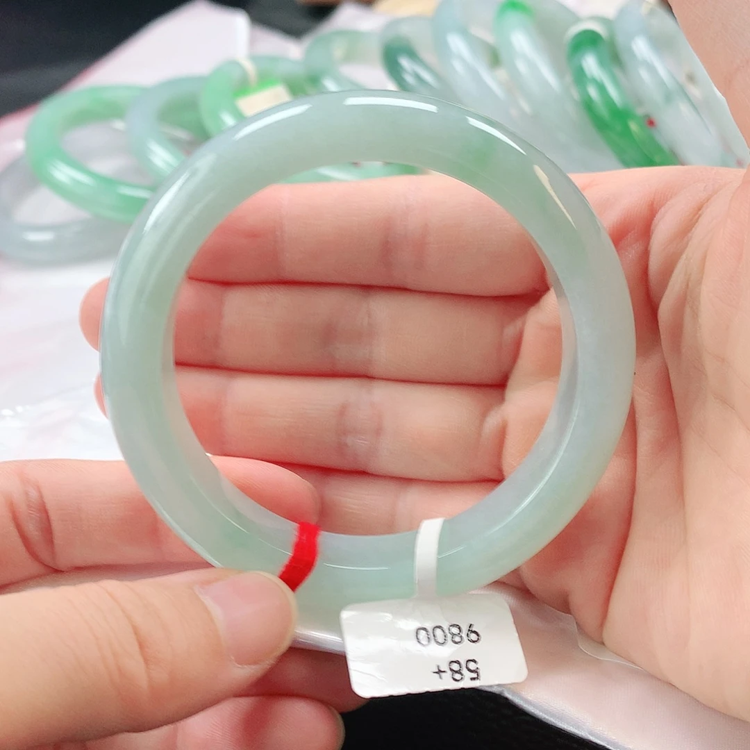 未镶嵌手镯翡翠缅甸A货翡翠手镯