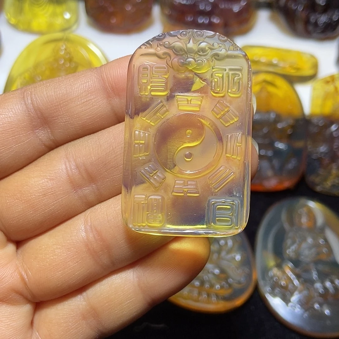 琥珀未镶嵌颈饰缅甸天然琥珀吊坠