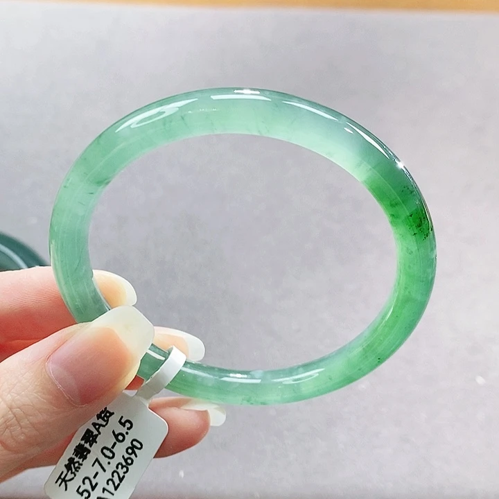 【闪购商品】未镶嵌手镯翡翠