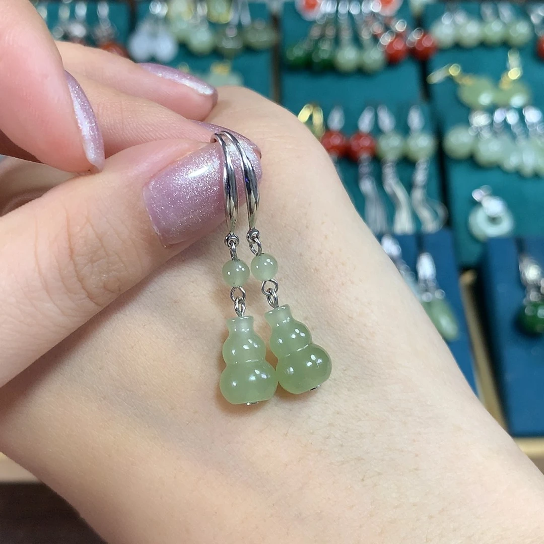 和田玉银S925镶嵌耳饰葫芦