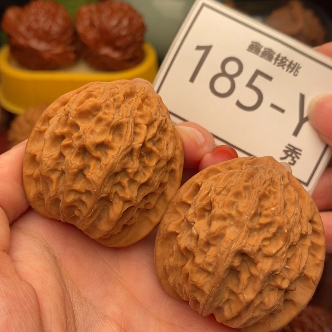 桃核把件金牛42……