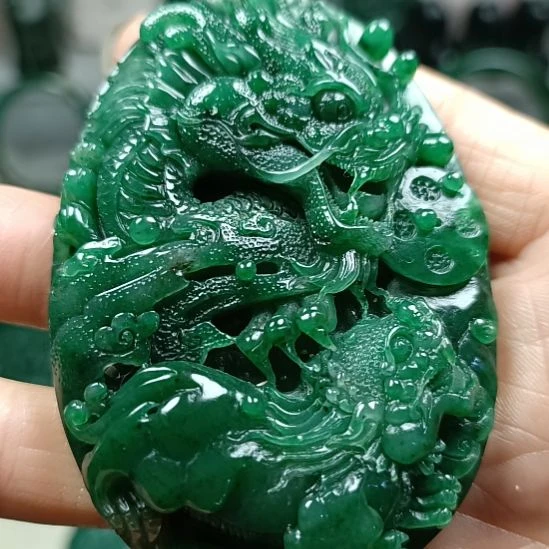 你***懂独山玉未镶嵌挂件