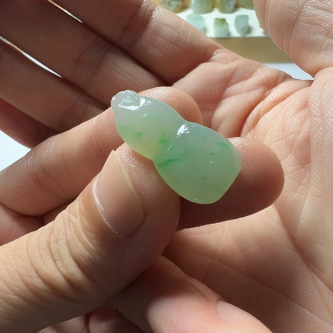 定制翡翠未镶嵌葫芦