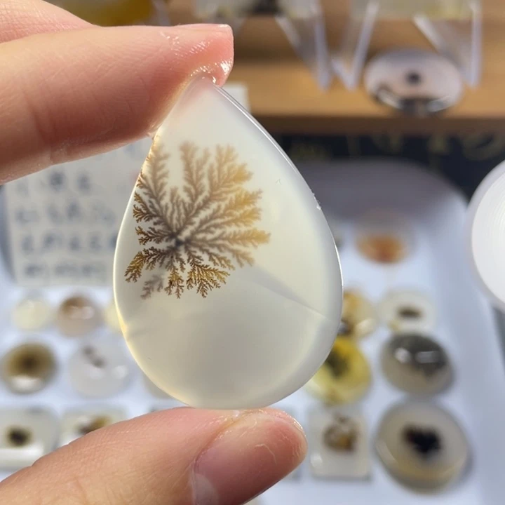 玛瑙/玉髓未镶嵌牌子