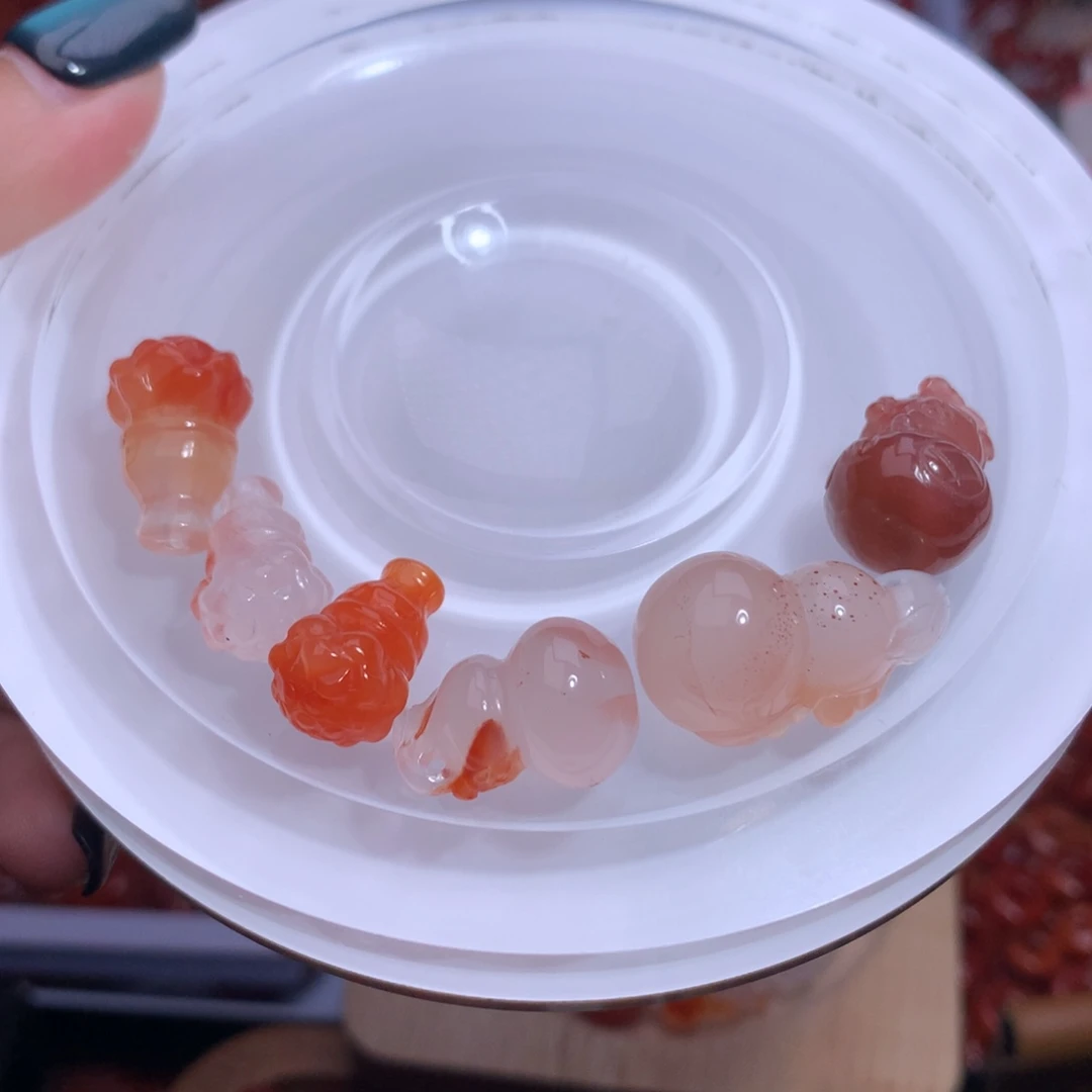 ****古南红玛瑙未镶嵌珠宝半成品组合3