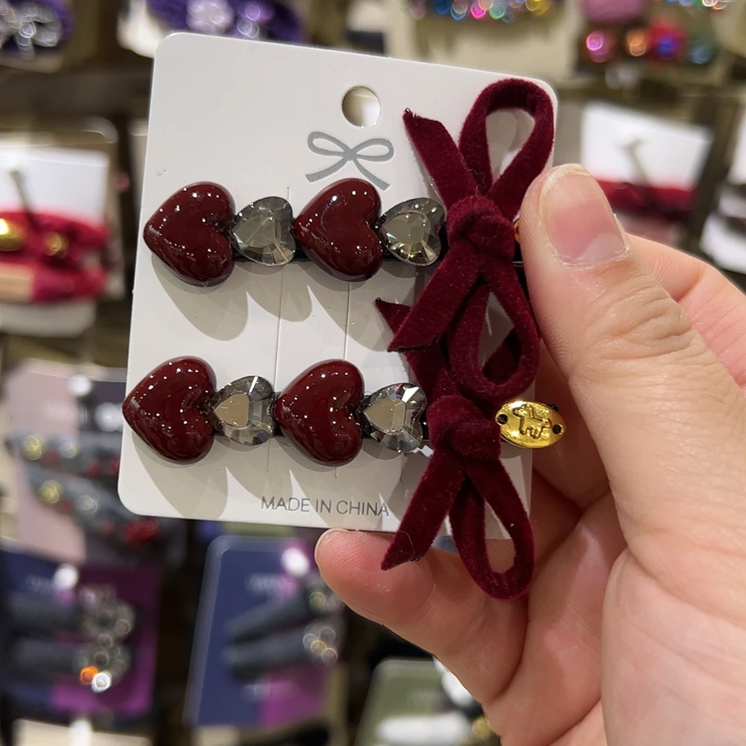 布艺非金属爱心压夹