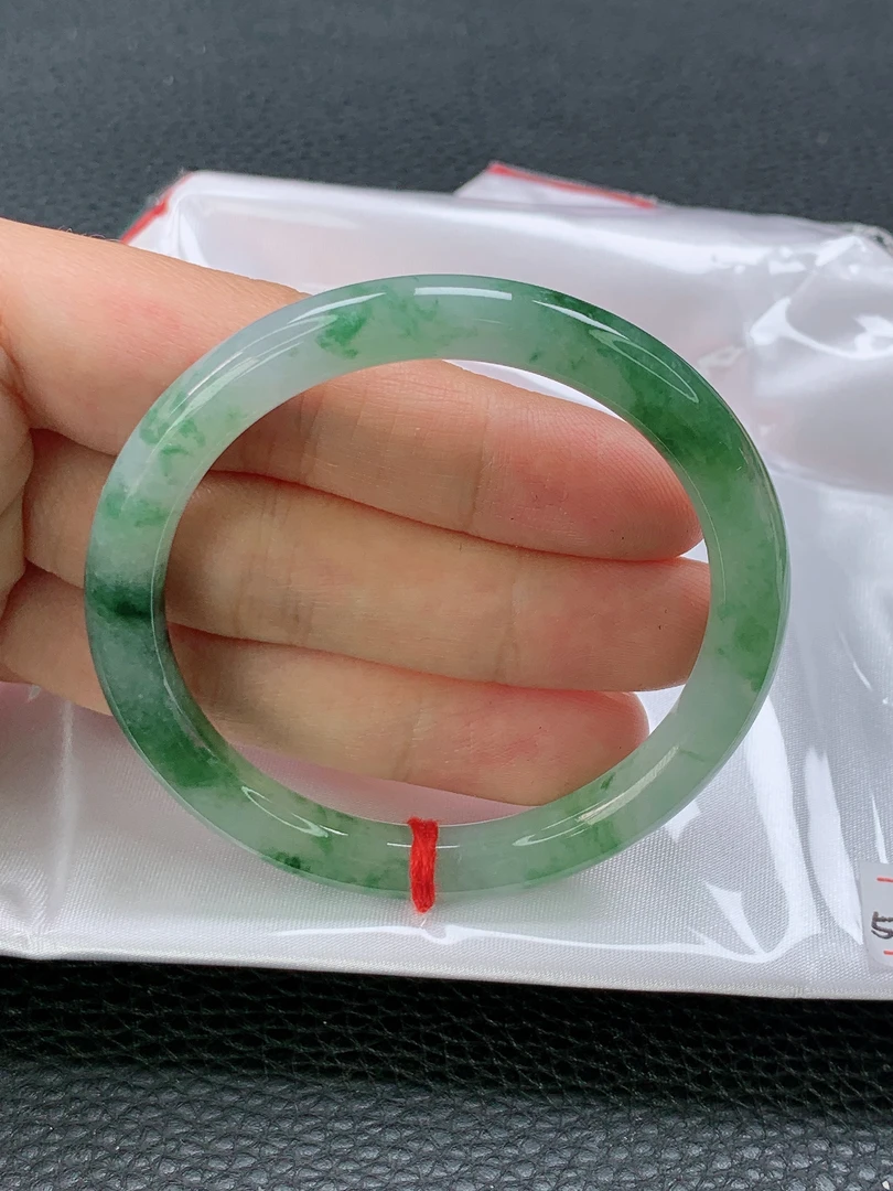 52圆条天然缅甸A货糯冰冰透飘花翡翠手镯