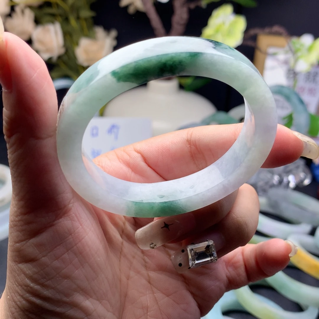 未镶嵌翡翠手镯定制翡翠53_55贵妃