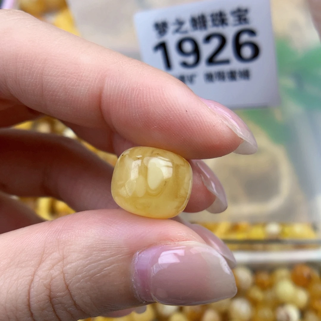 裸石琥珀未镶嵌13