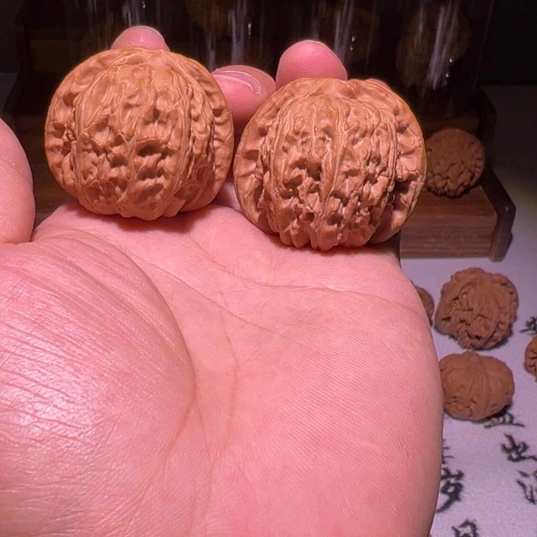 文玩核桃把件42尺球白全品