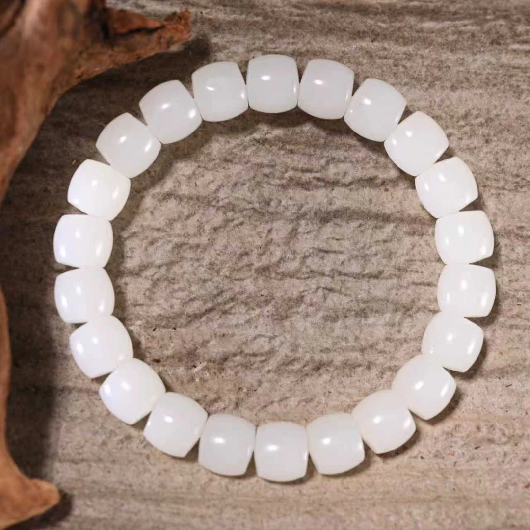 LOT8812 和田玉手串/保利