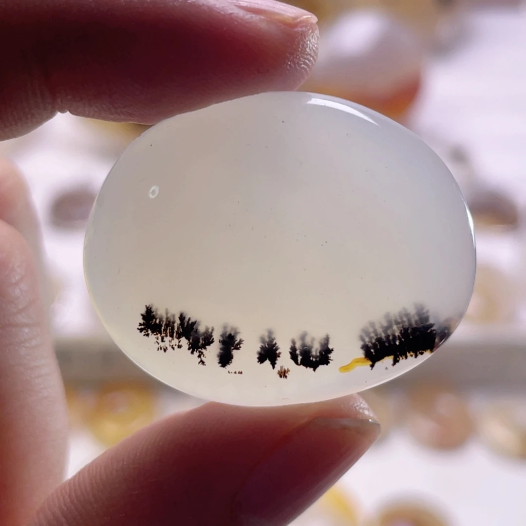 玛瑙/玉髓未镶嵌珠宝奇石