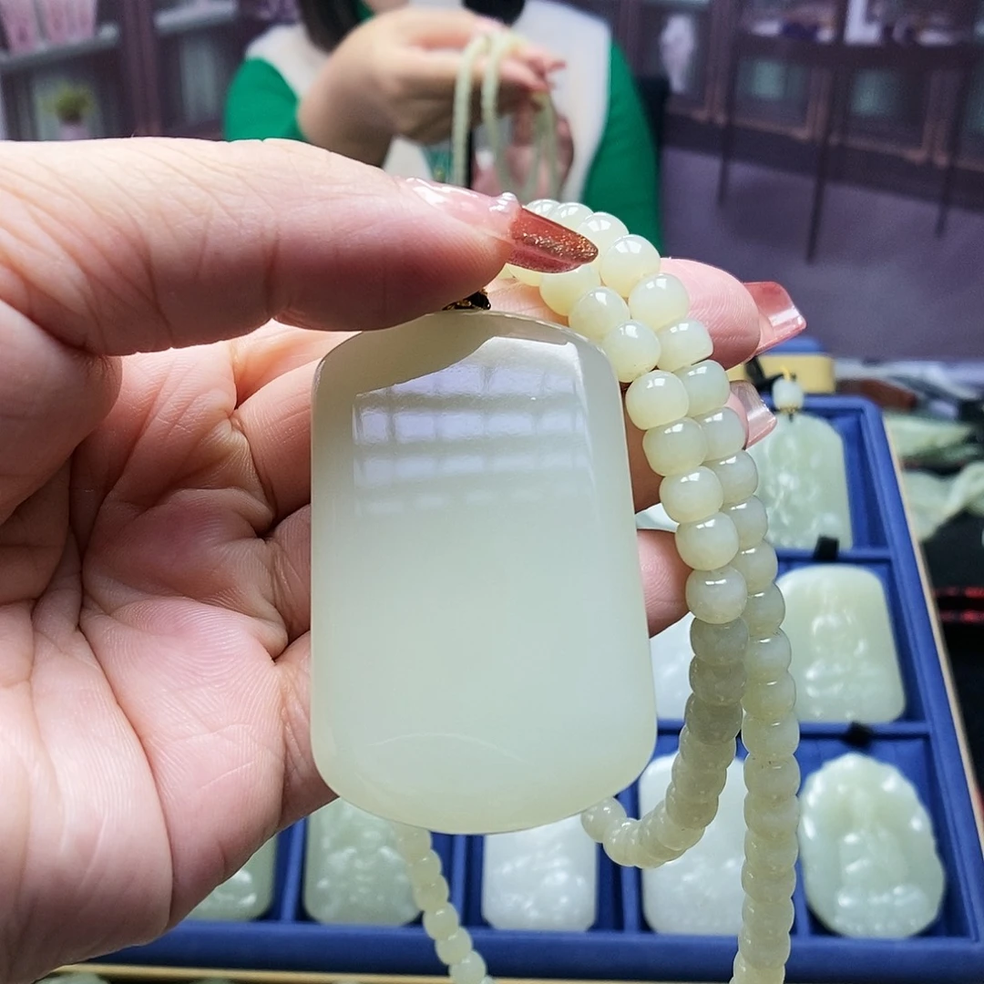 和田玉颈饰未镶嵌天**和