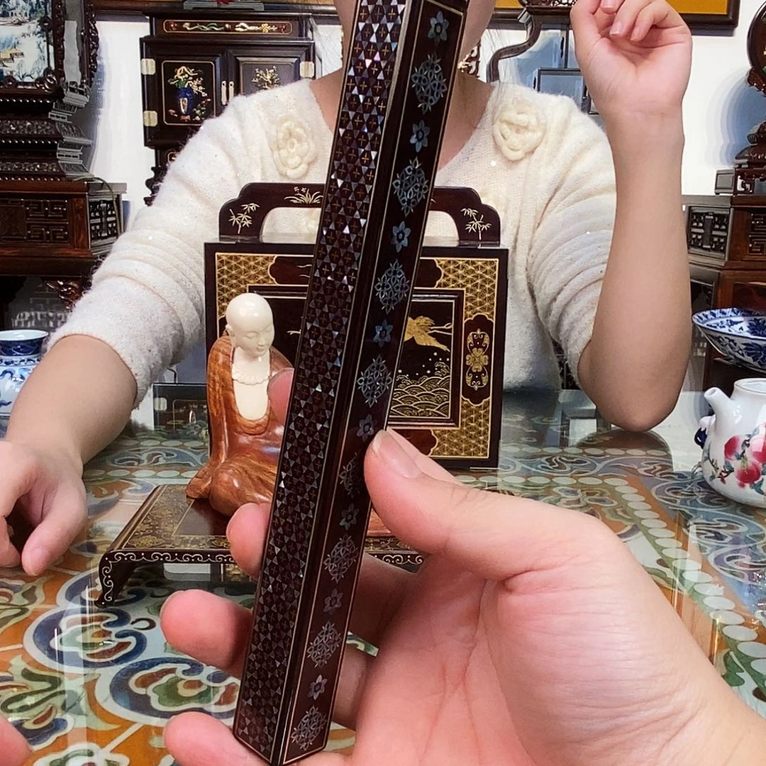 成套家具紫檀木类小叶紫檀香筒