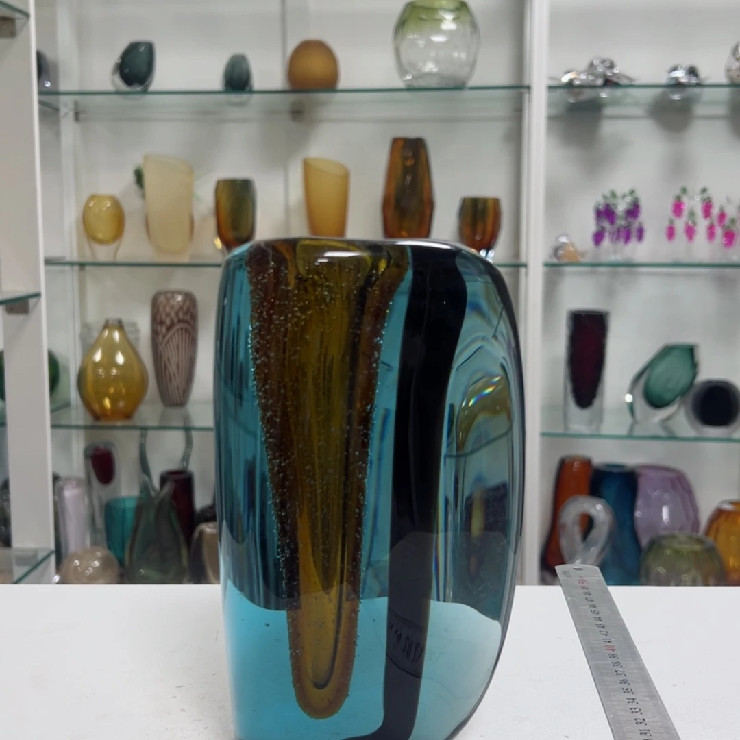 幻彩琉璃花器纯手工制品高度21