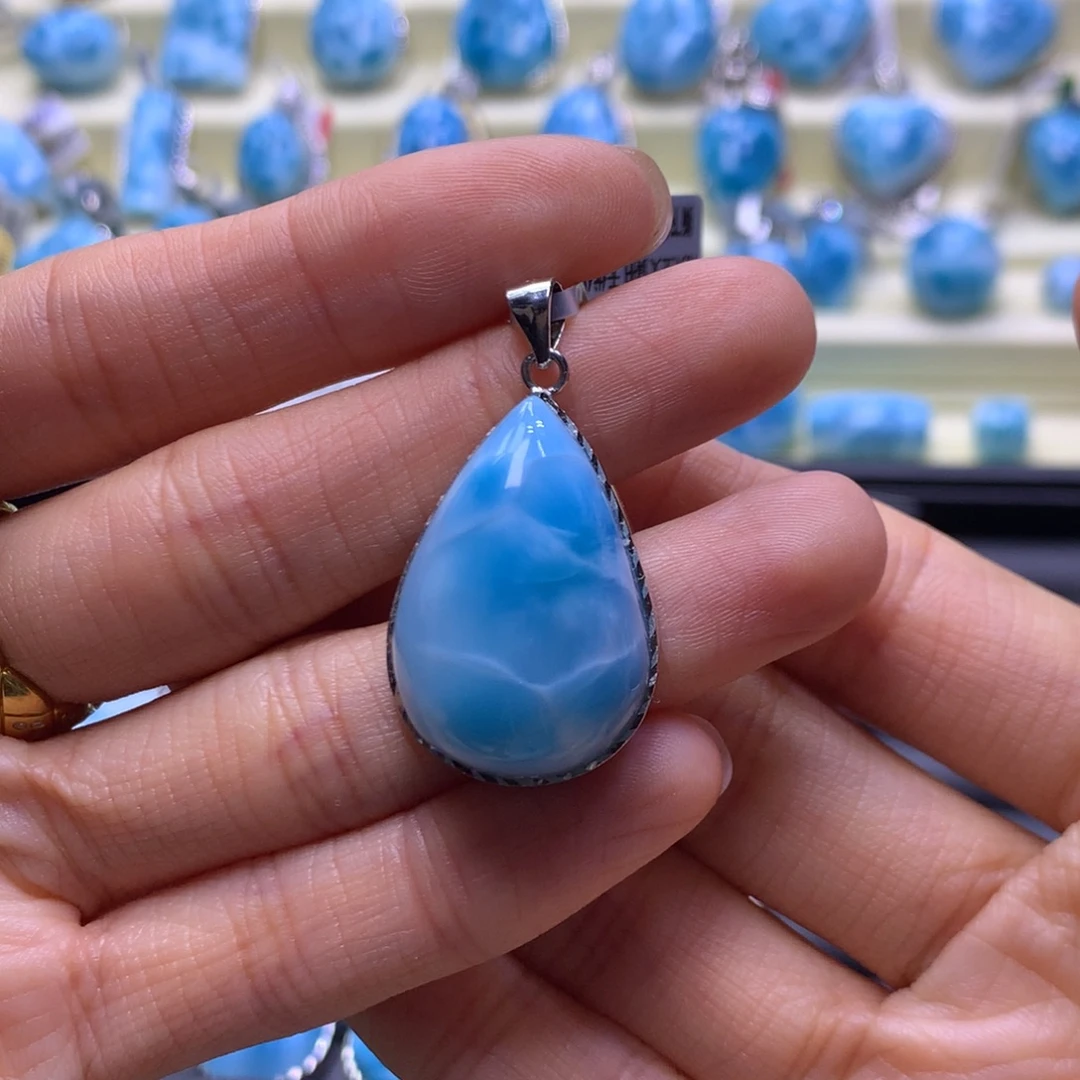 针钠钙石（海纹石）未镶嵌颈饰水滴吊坠