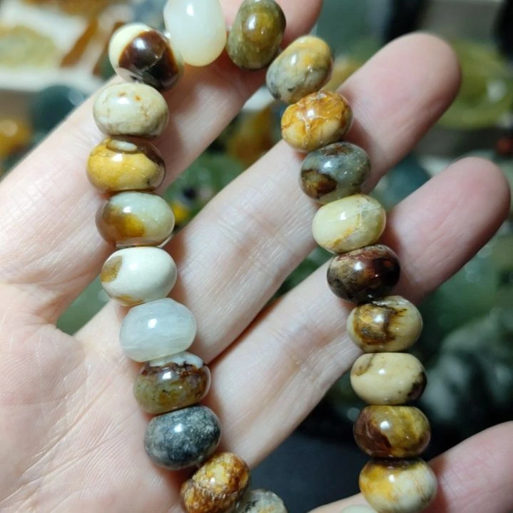 岫玉未镶嵌微瑕手串