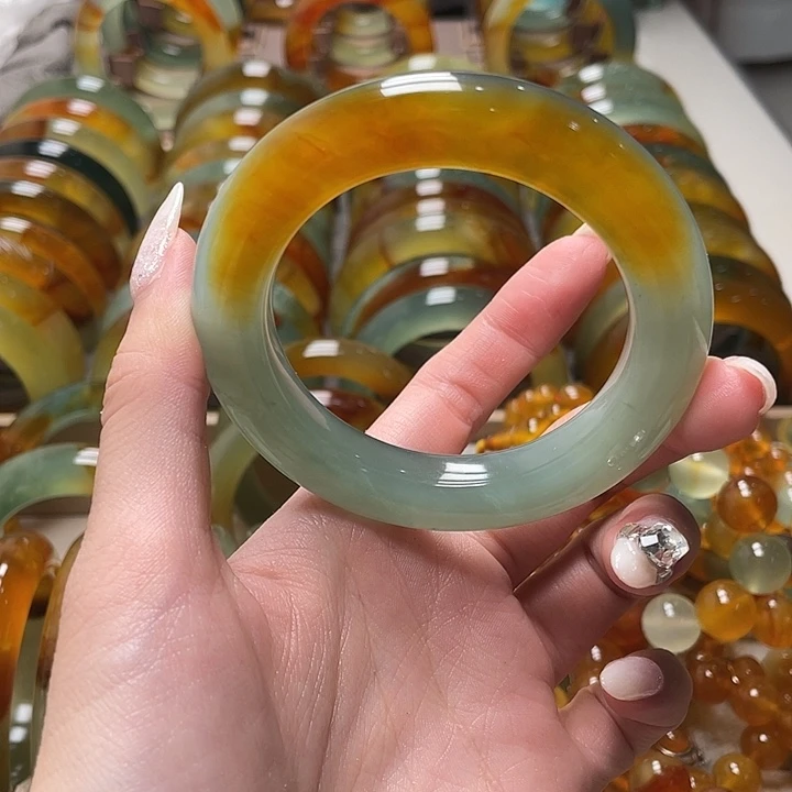 蛇纹石玉未镶嵌手镯54