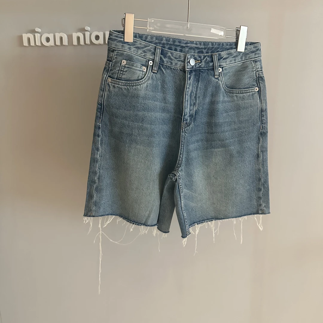 [春夏2025]低腰牛仔短裤毛边设计iu2131