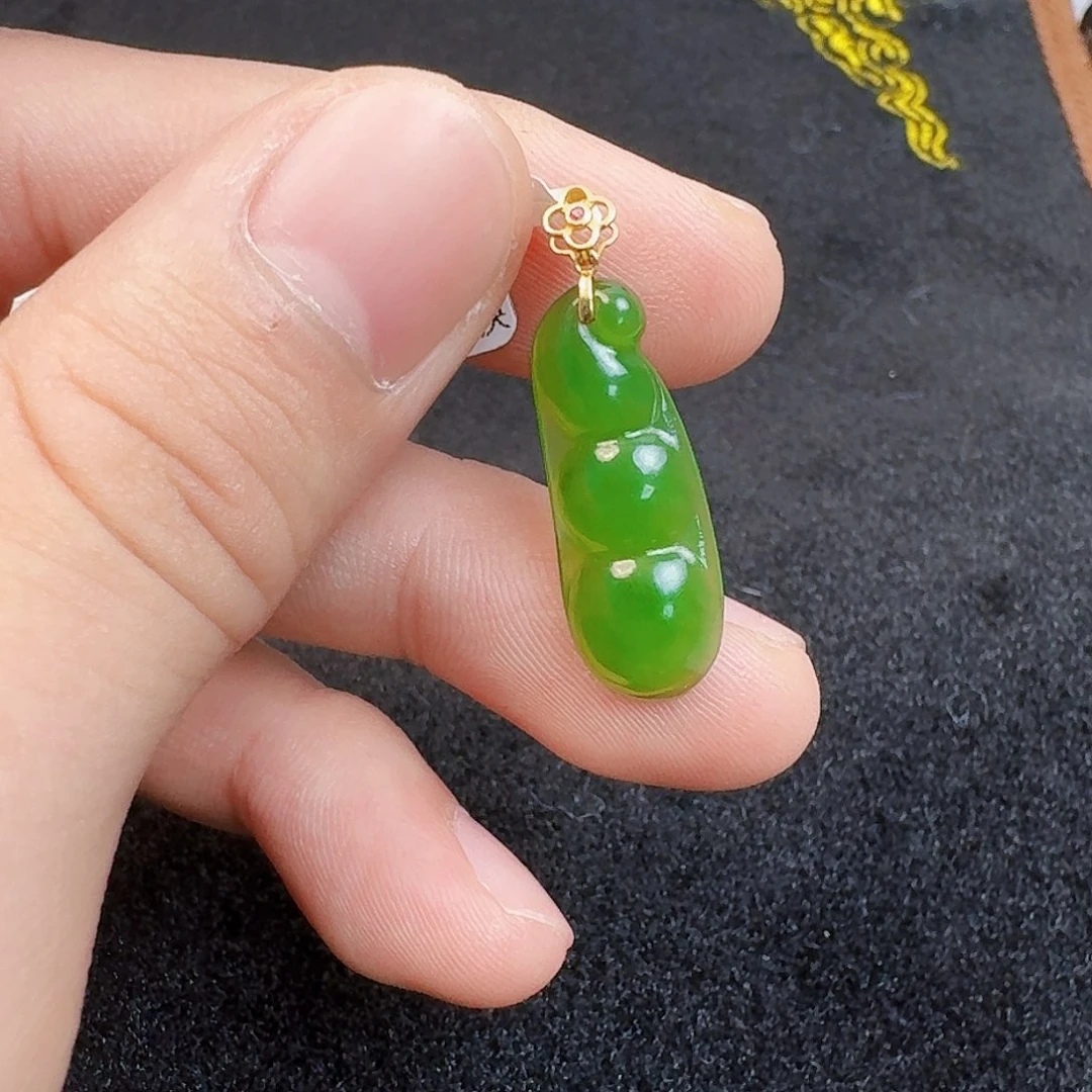 和田玉18K金镶嵌颈饰