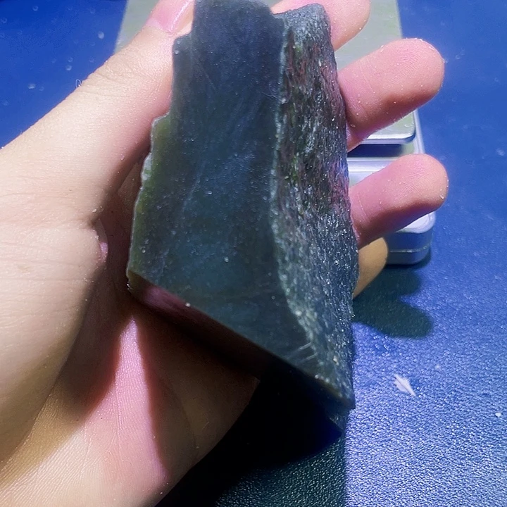 未镶嵌和田玉（糖玉）珠宝半成品
