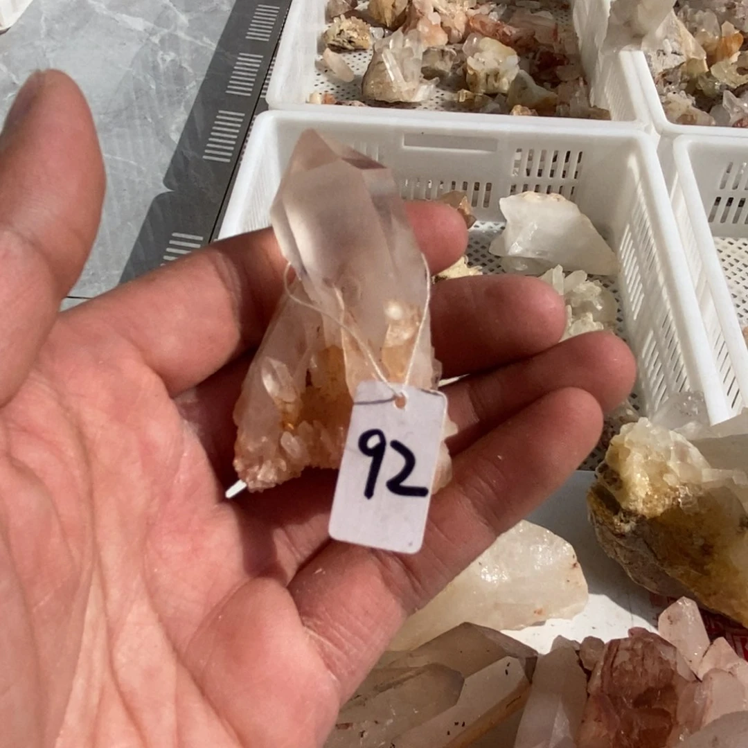 水晶水晶原石摆件未镶嵌?****跳