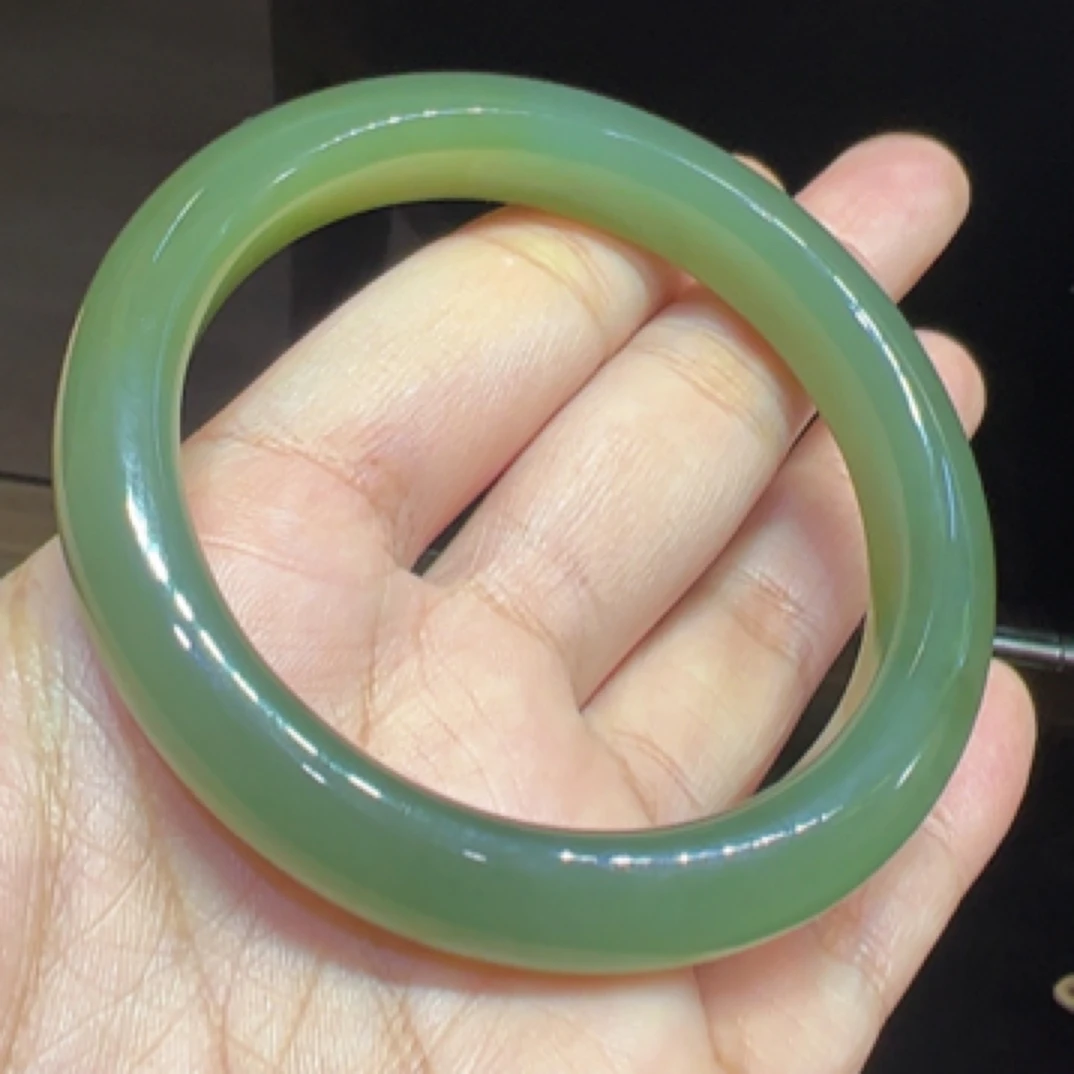 和田玉 冰底 湖绿水 手镯高冰女款