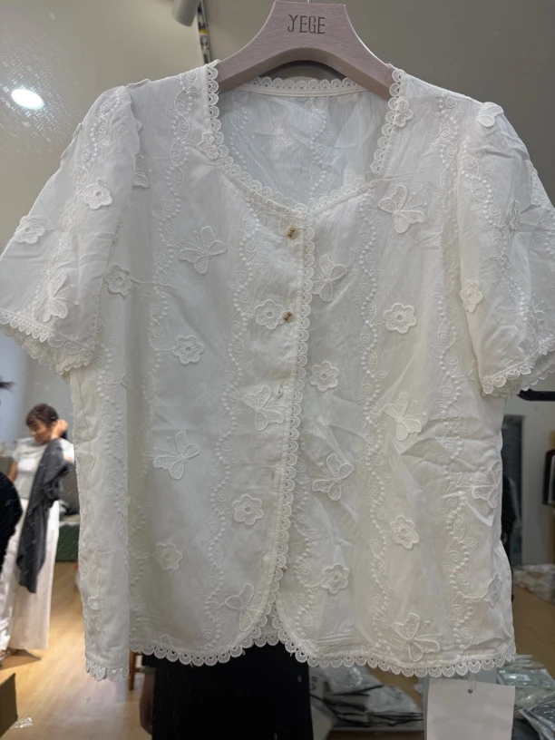 6723 短袖衬衫泡泡袖刺绣