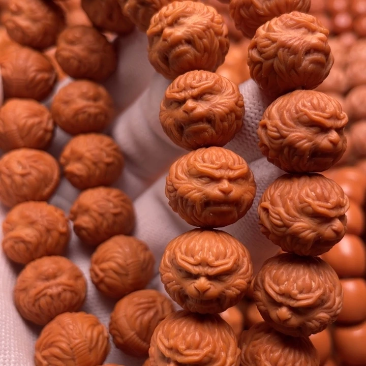 猴头核桃吊坠夜斗战胜佛