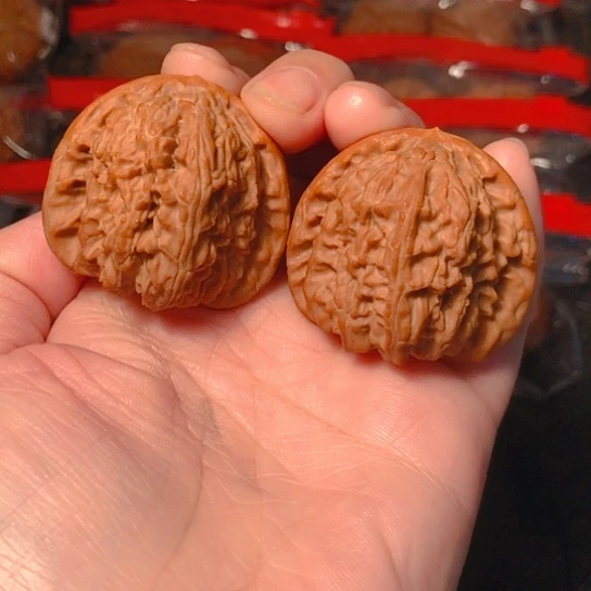 把件文玩核桃三角白40